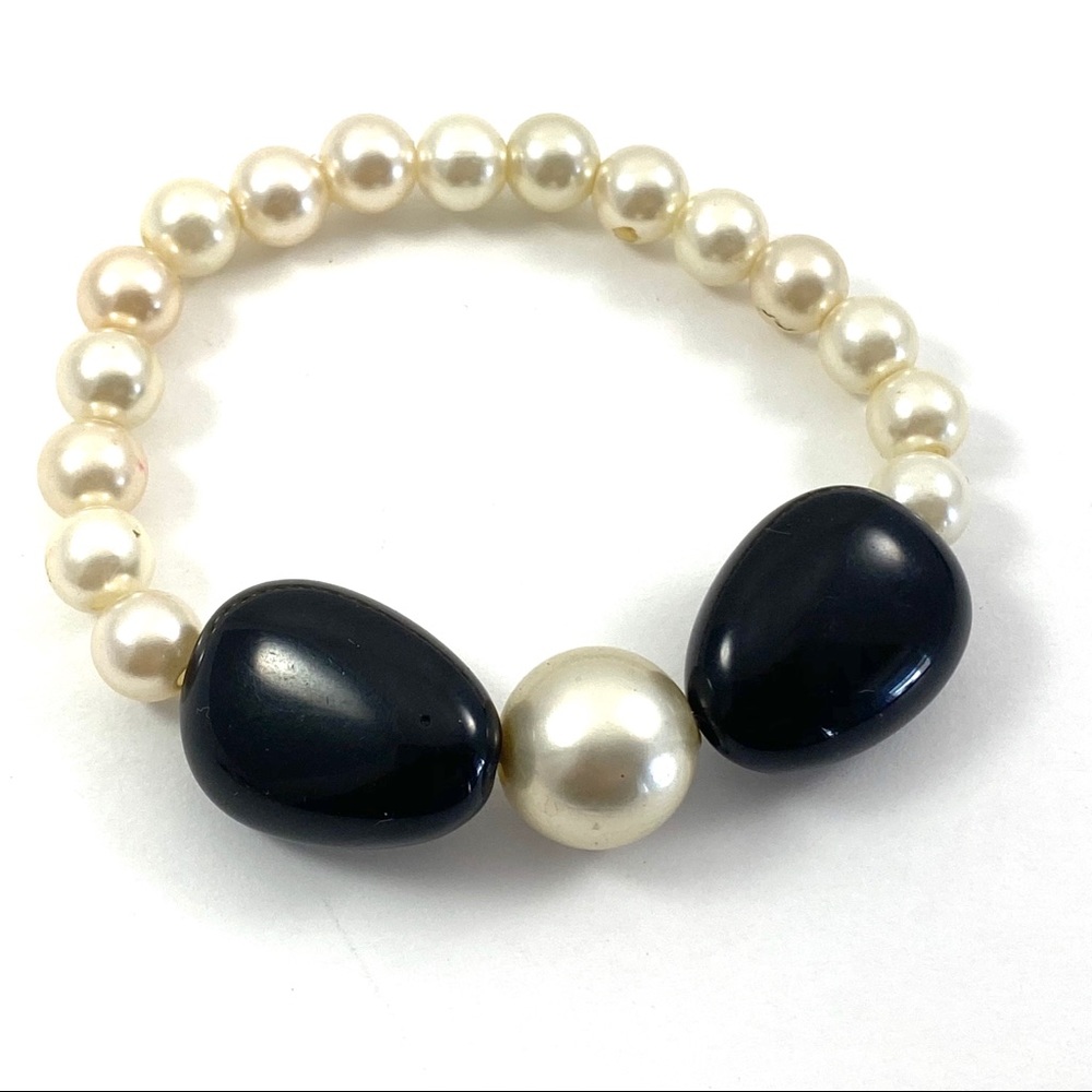 Pearl and black fashion stretch bracelet (k)
